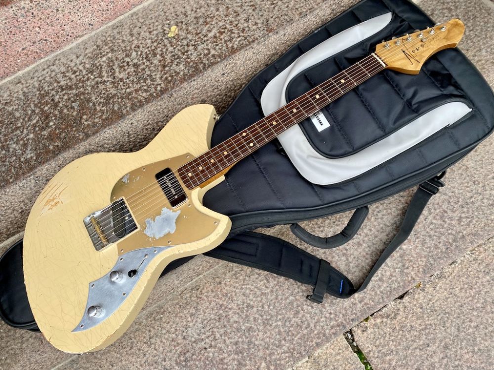 Used clearance novo guitar