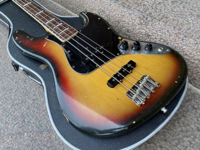FENDER JAZZ BASS 1974