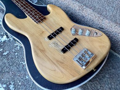 FENDER / ESP JAZZ BASS 