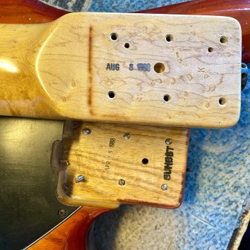 MUSIC MAN STING RAY 5 BASS 1988