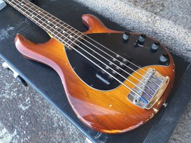 MUSIC MAN STING RAY 5 BASS 1988