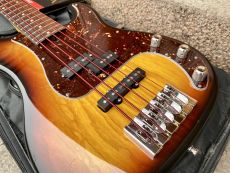 MIKE LULL PJ5 5-STG BASS 2023