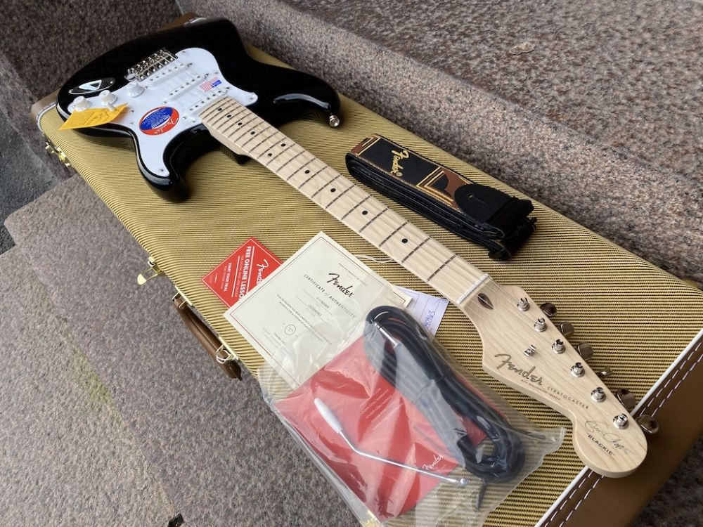 FENDER ERIC CLAPTON "BLACKIE" STRATOCASTER Kitarapaja