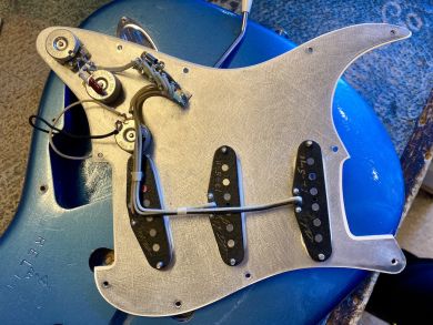 FENDER LIMITED EDITION CUSTOM SHOP 1965 STRATOCASTER CLOSET CLASSIC 2011