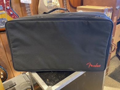 FENDER PROFESSIONAL PEDAL BOARD, MEDIUM