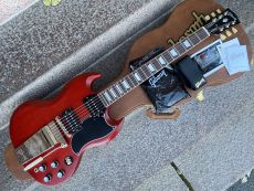 GIBSON SG STANDARD ´61 FADED MAESTRO VIBROLA, Satin Vintage Cherry