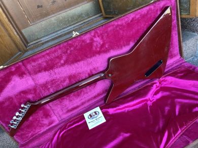 GIBSON EXPLORER 1982