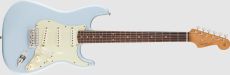 FENDER VINTERA® III EARLY ´60s STRATOCASTER®, Sonic Blue