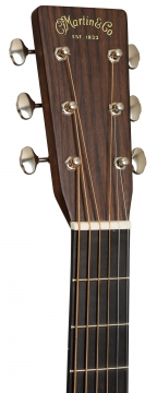 MARTIN D-28  