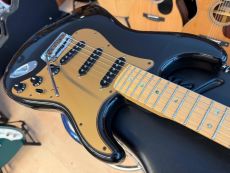 FENDER AMERICAN DELUXE STRATOCASTER 2004 Oulu