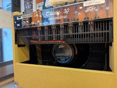 PEAVEY CLASSIC 30 COMBO Oulu
