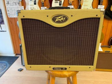 PEAVEY CLASSIC 30 COMBO Oulu