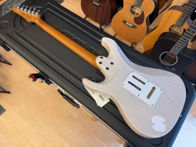 IBANEZ AZ2204N AWD PRESTIGE 2023 Oulu