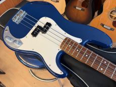 SQUIER AFFINITY P-BASS Oulu