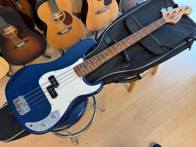 SQUIER AFFINITY P-BASS Oulu
