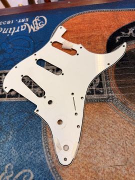 STRATOCASTER PICKGUARD Oulu