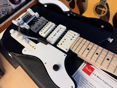 Fender Jack White Triplecaster® 2024 Oulu