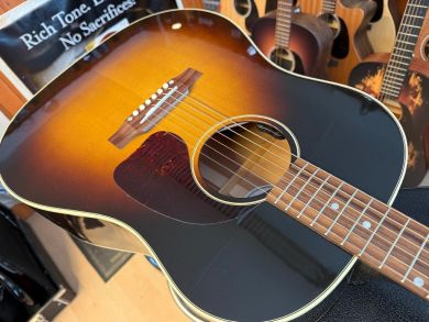 GIBSON J-45 STANDARD VS Oulu