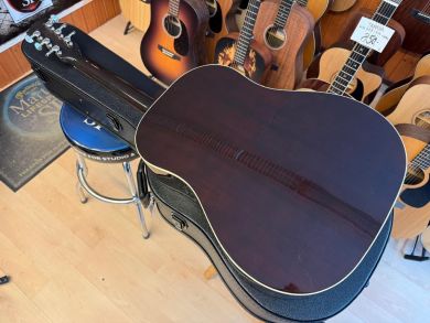 GIBSON J-45 STANDARD VS Oulu