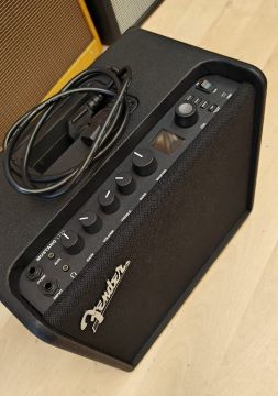 FENDER MUSTANG LT25 Oulu