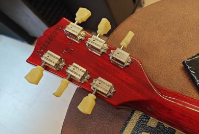 GIBSON SG STANDARD ´61 MAESTRO VIBROLA, Vintage Cherry Oulu